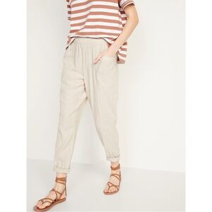 Old Navy Cream Ankle Pants